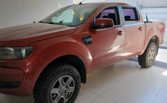FORD RANGER 2.2 XLS 4X4 CD 16V DIESEL 4P AUTOMÁTICO FORD RANGER 2.2 XLS 4X4 CD 16V DIESEL 4P AUTOMÁTICO